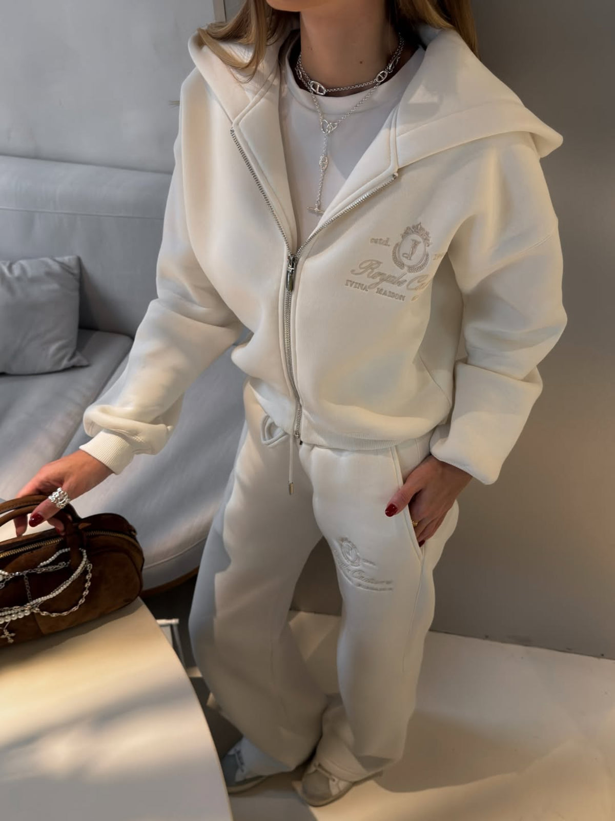 Костюм ELITE молочний